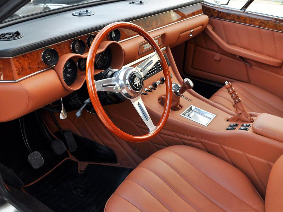 Интерьер Iso Rivolta Fidia 1969 года  (фото 2 из 5)